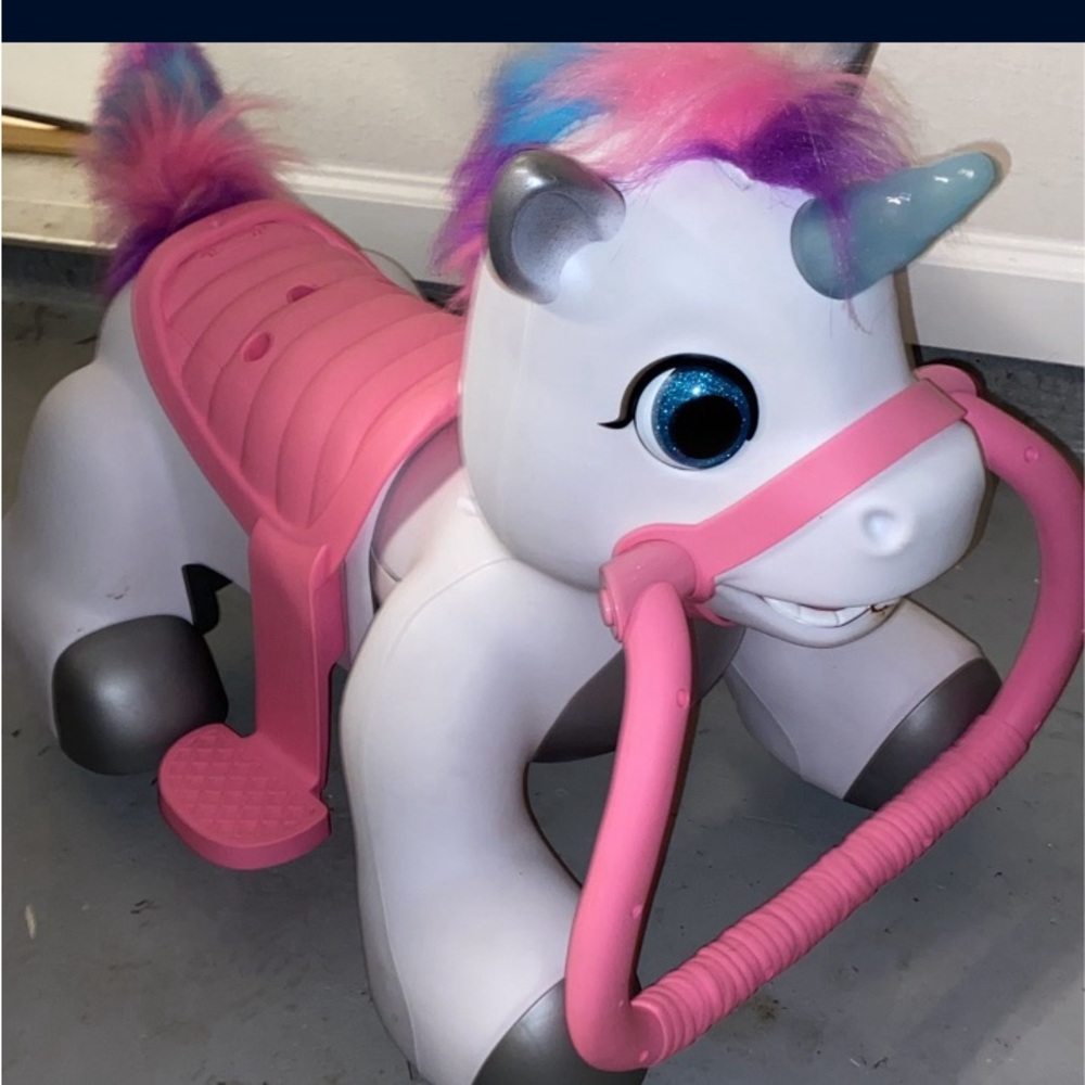 Electric unicorn ride on